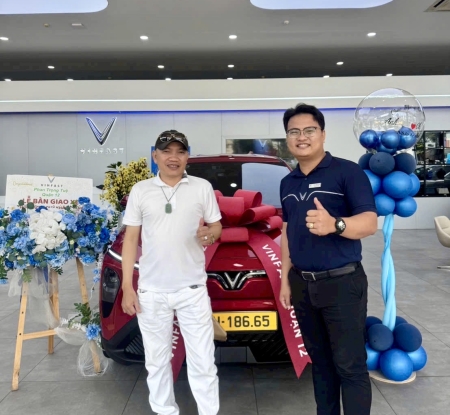 Lễ bàn giao xe Vinfast