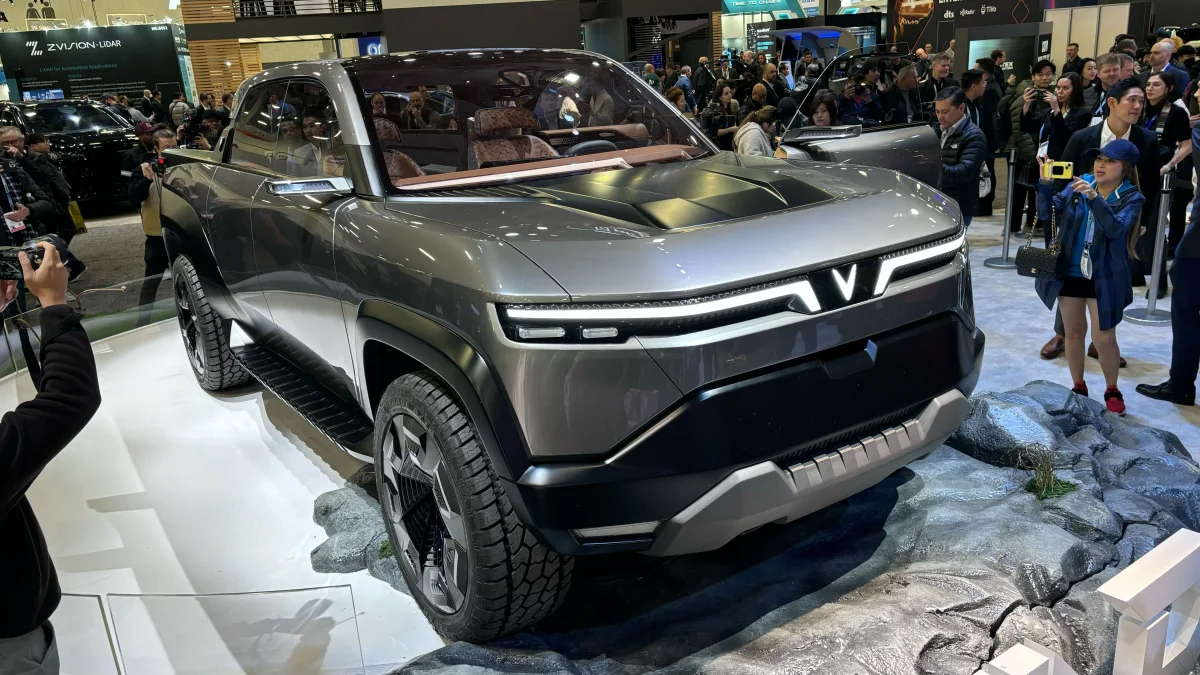 VF Wild Bản Tiêu Chuẩn Khác Gì So Với Concept?