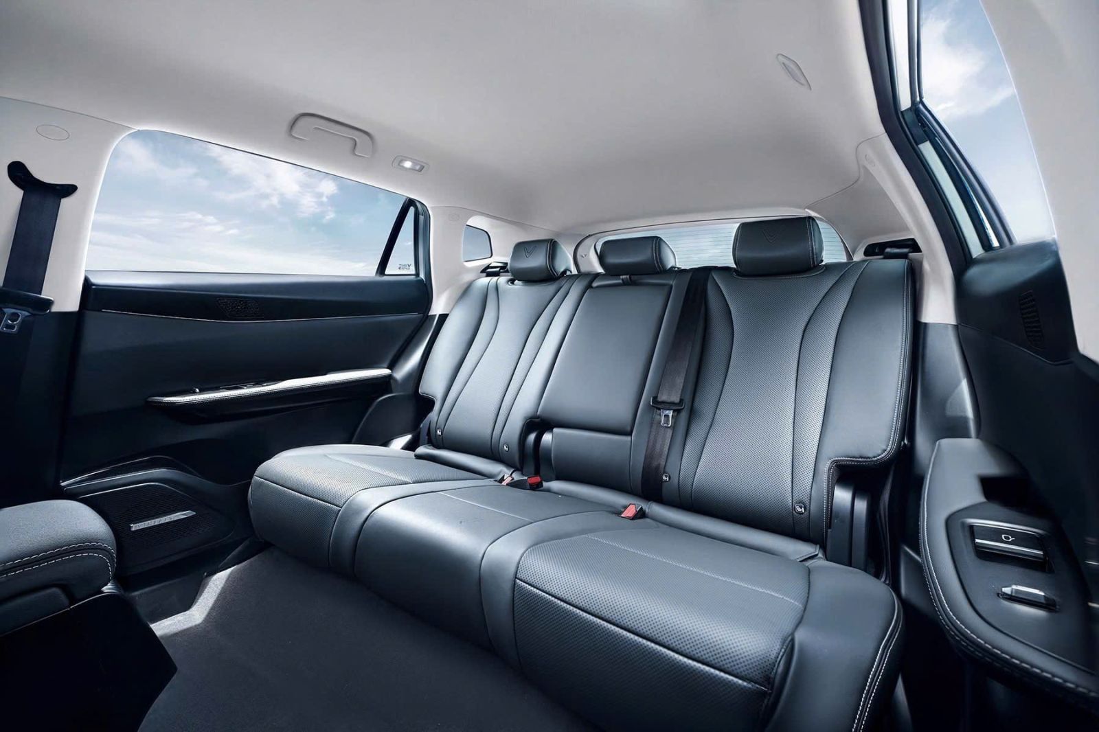VF8 2026 Giá Chỉ Từ 999 Triệu – D-SUV Điện Công Nghệ Cao Thế Hệ Mới