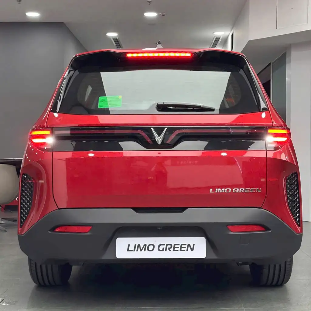 VinFast Limo Green – mẫu MPV điện 7 chỗ đầu tiên của VinFast