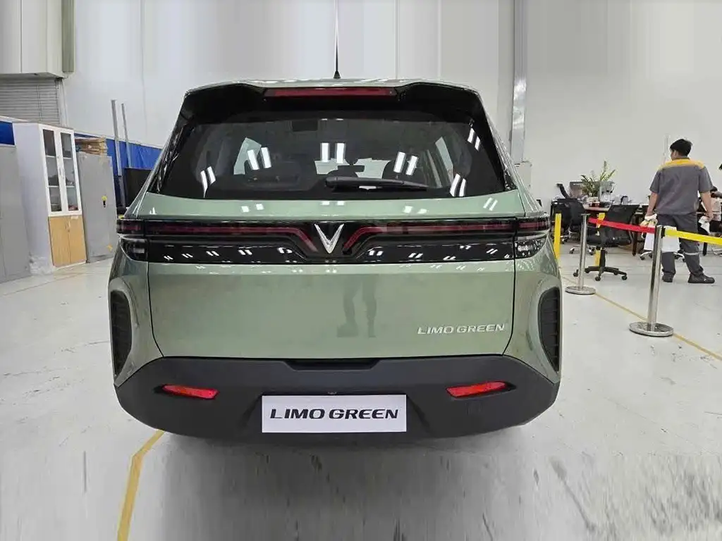 VinFast Limo Green – mẫu MPV điện 7 chỗ đầu tiên của VinFast