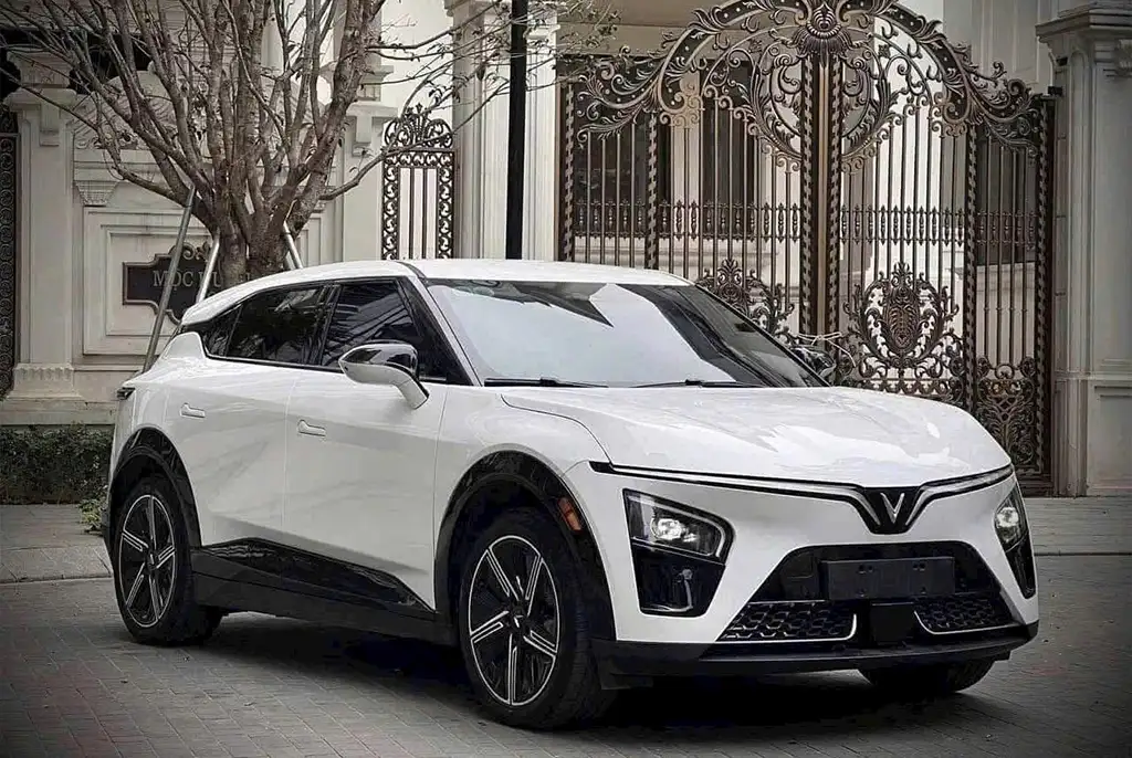 Giá Lăn Bánh VF7 Tại Hồ Chí Minh