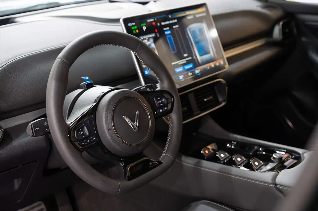 Không Gian Nội Thất & Công Nghệ Tiện Nghi VF8