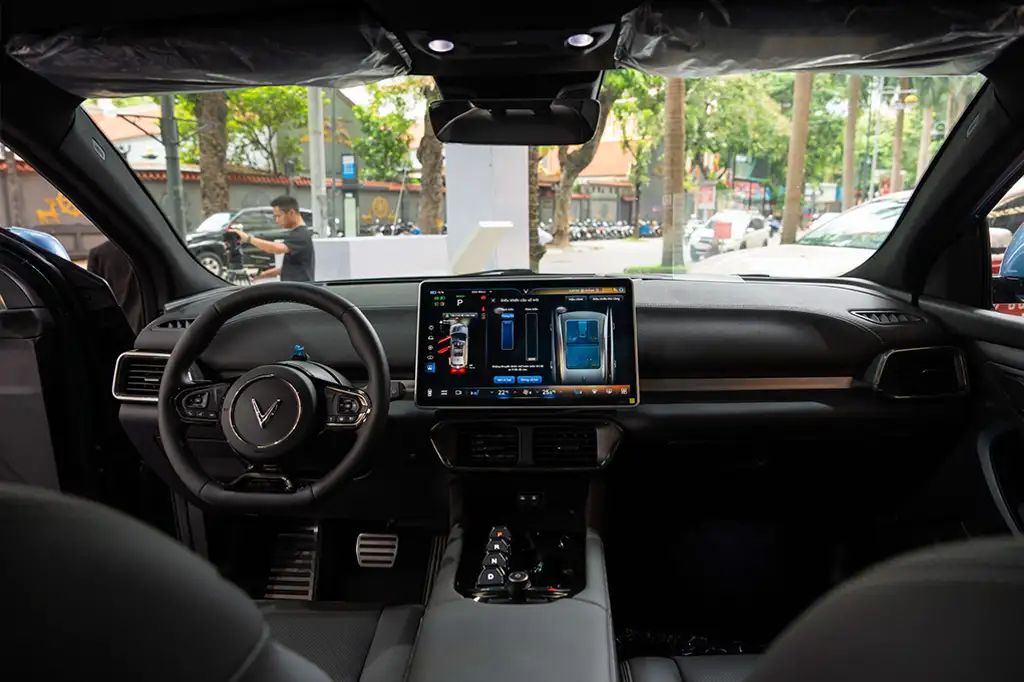 Không Gian Nội Thất & Công Nghệ Tiện Nghi VF8