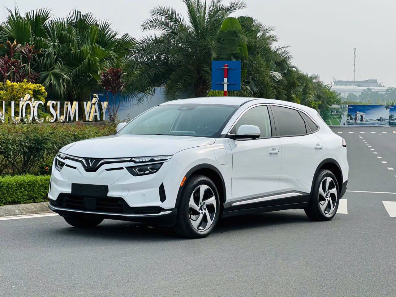 VF8 Eco Tại TP.HCM – Giá, Thông Số, Ưu Đãi & Chi Phí Lăn Bánh Mới Nhất